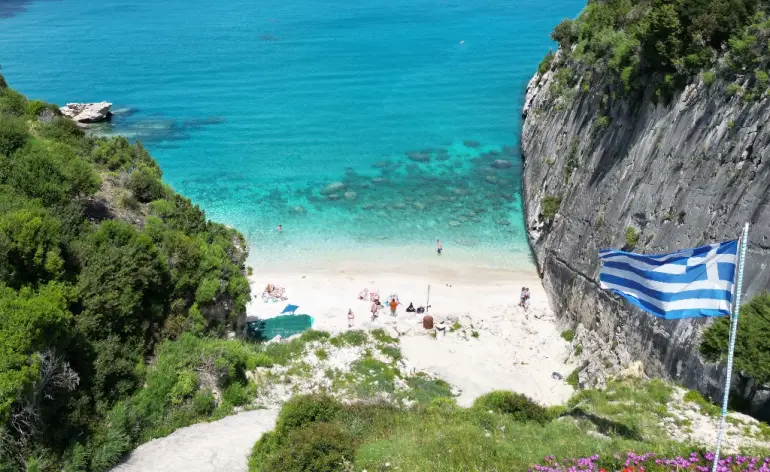 Dove alloggiare a Zante: le migliori zone per coppie, famiglie e giovani