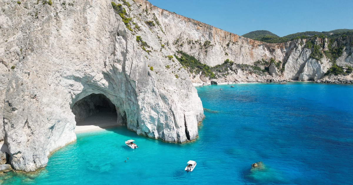 Eros Cave e Pisines Zante